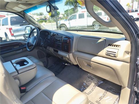 Used 2005 Ford F350 Lariat RWD image 13