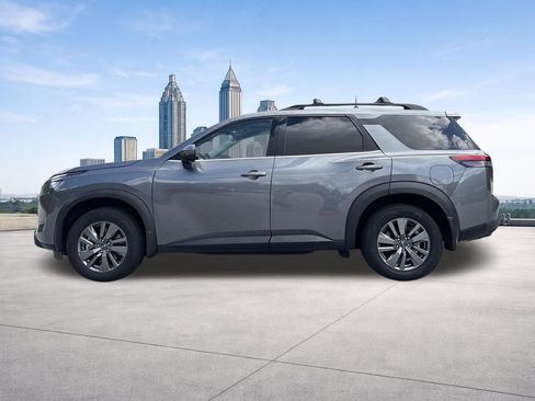 Certified 2025 Nissan Pathfinder SV w/ SV Premium Package FWD image 21