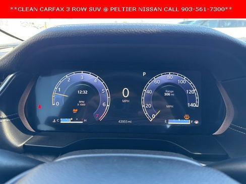 Used 2023 Jeep Grand Cherokee L Limited w/ Luxury Tech Group II image 15