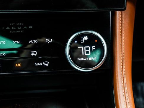 Used 2021 Jaguar F-PACE R-Dynamic S image 25