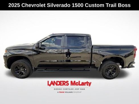Used 2025 Chevrolet Silverado 1500 Custom Trail Boss image 3