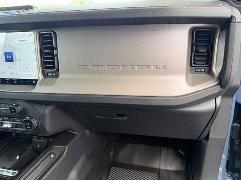 Certified 2025 Ford Bronco Outer Banks AWD/4WD image 21
