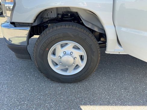 New 2026 Ford E-350 and Econoline 350 Super Duty w/ Power Equipment Group image 32