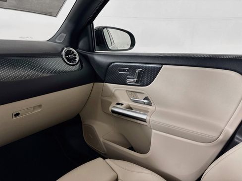 New 2026 Mercedes-Benz GLA 250 image 25