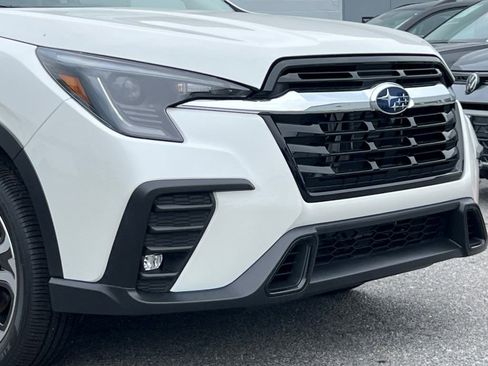 New 2025 Subaru Ascent Limited image 2