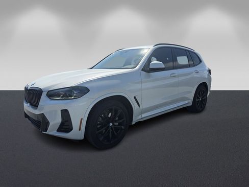 Certified 2024 BMW X3 xDrive30i w/ Premium Package image 8