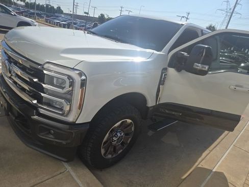 Used 2024 Ford F250 King Ranch w/ FX4 Off-Road Package AWD/4WD image 2