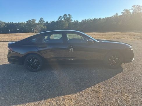 New 2025 Honda Accord SE image 7