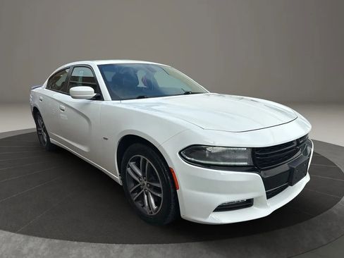 Used 2018 Dodge Charger GT image 3