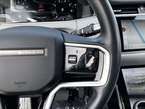 Used 2022 Land Rover Range Rover Evoque SE image 12