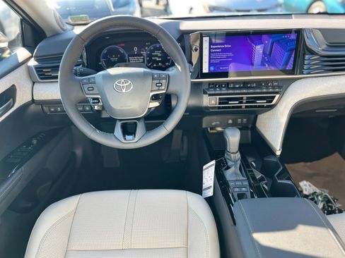 New 2026 Toyota Camry XLE image 28