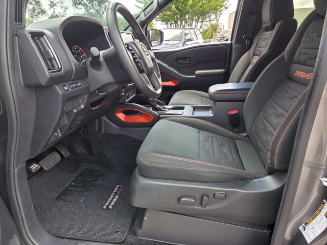 Used 2026 Nissan Frontier PRO-4X AWD/4WD image 11