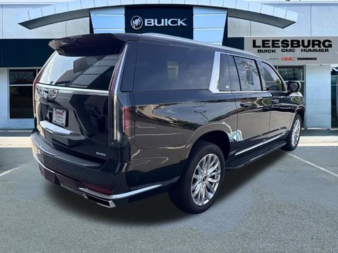 Used 2023 Cadillac Escalade ESV Premium Luxury AWD/4WD image 7
