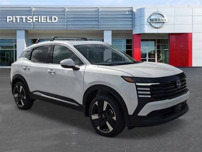 New 2026 Nissan Kicks SR w/ Cold Weather Package