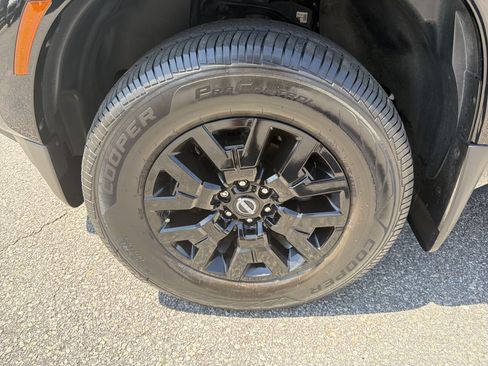 Used 2022 Nissan Frontier SV AWD/4WD image 20