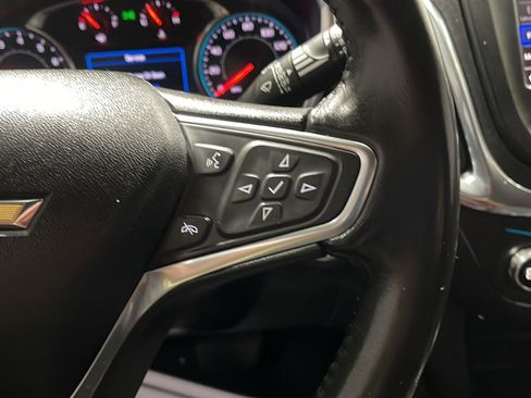 Used 2020 Chevrolet Equinox LT FWD image 7