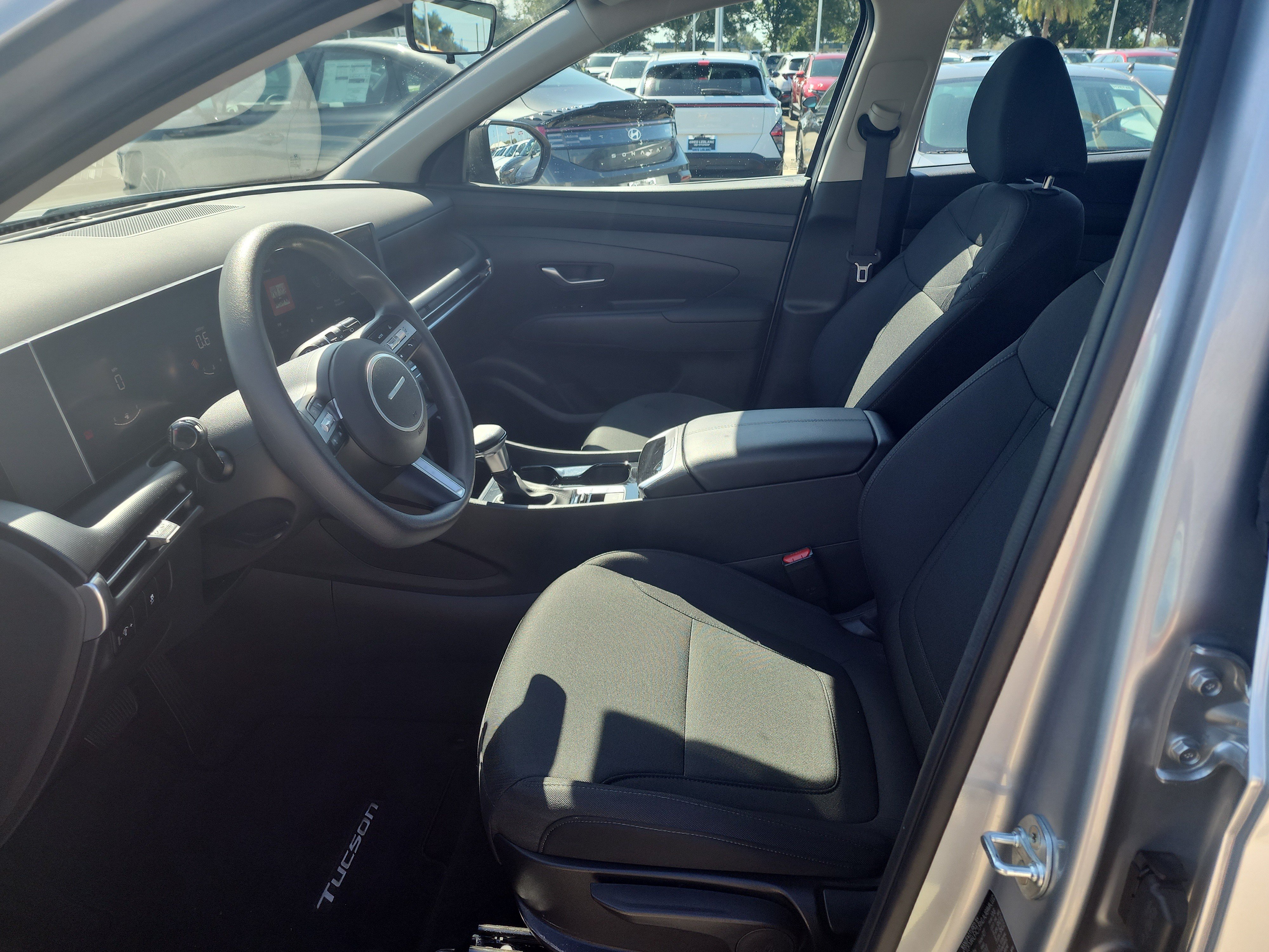 Used 2026 Hyundai Tucson SE FWD image 10