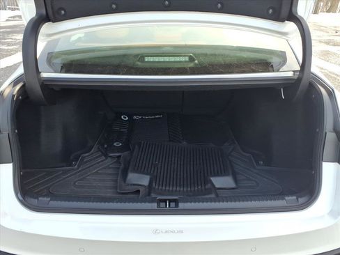 Certified 2023 Lexus IS 300 AWD w/ Premium Package image 18