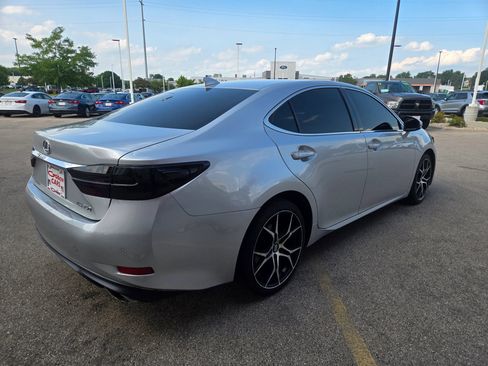 Used 2018 Lexus ES 350 w/ Premier Package FWD image 4