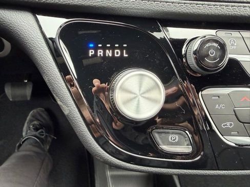 New 2026 Chrysler Pacifica Select image 20