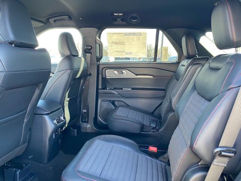 New 2026 Ford Explorer ST-Line w/ ST-Line Street Pack RWD image 14
