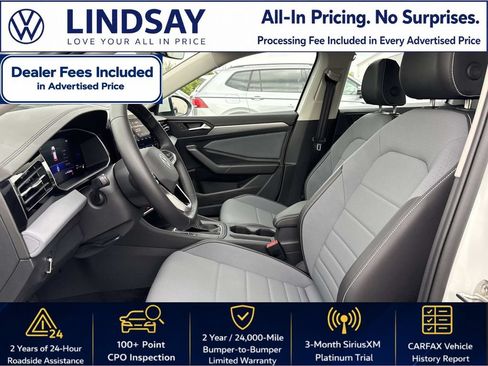Used 2025 Volkswagen Jetta SE w/ Sunroof Package FWD image 11