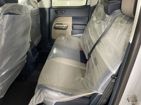 New 2026 Ford Maverick Lariat image 9