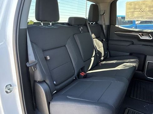 New 2026 GMC Sierra 1500 Elevation image 24