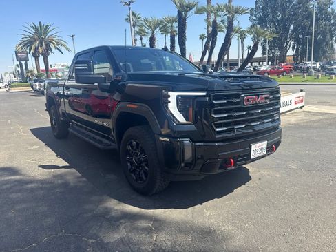 Used 2024 GMC Sierra 2500 AT4 w/ Max Trailering Package AWD/4WD image 15