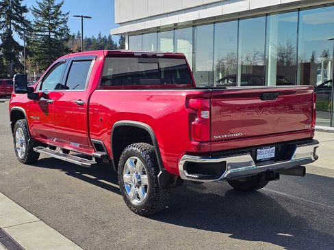 Used 2020 Chevrolet Silverado 2500 LTZ w/ LTZ Premium Package image 3