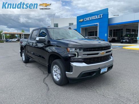 Used 2022 Chevrolet Silverado 1500 LT w/ Convenience Package II AWD/4WD image 1