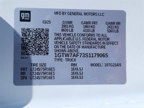 New 2025 GMC Savana 2500 w/ Driver Convenience Package image 18