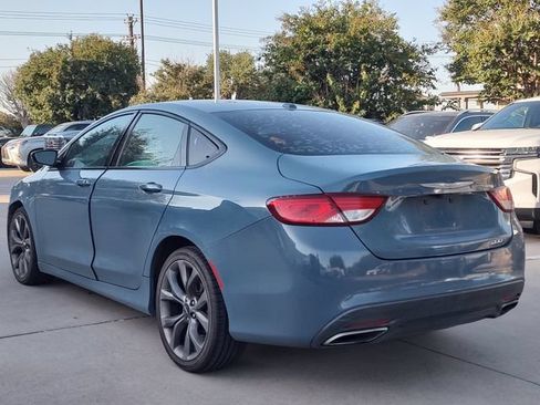 Used 2015 Chrysler 200 S w/ Comfort Group FWD image 5
