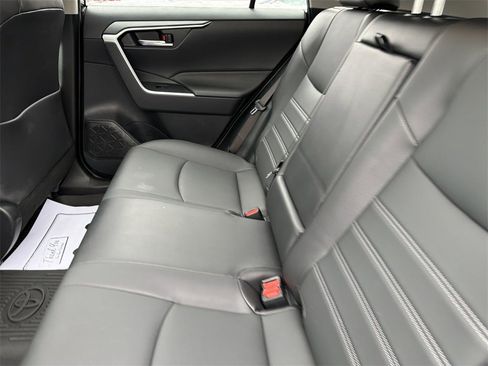 Used 2023 Toyota RAV4 XLE Premium image 13