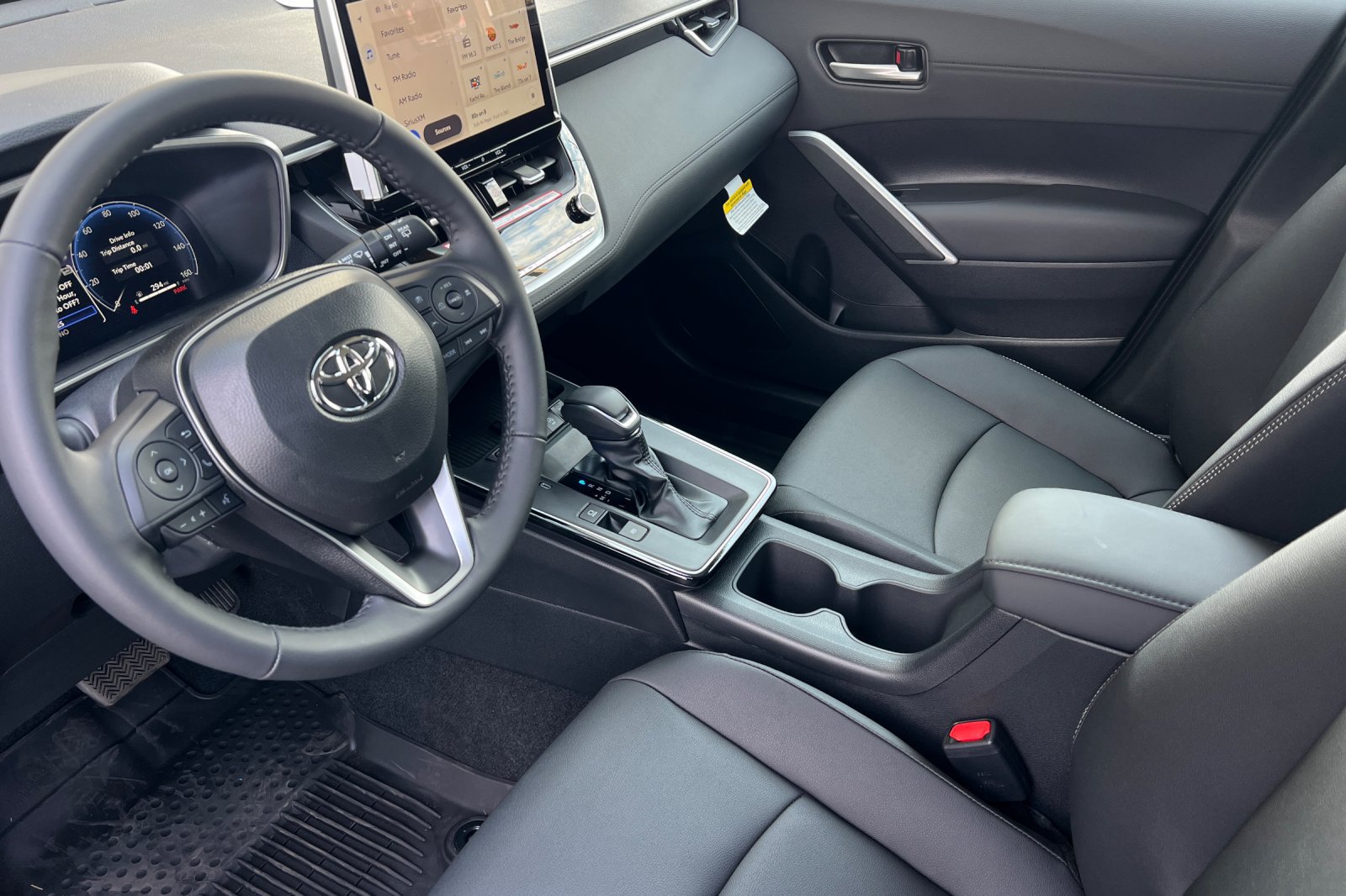 Certified 2026 Toyota Corolla Cross XLE w/ Convenience Package FWD image 9
