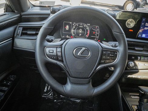 Used 2025 Lexus ES 350 ES 350 image 17