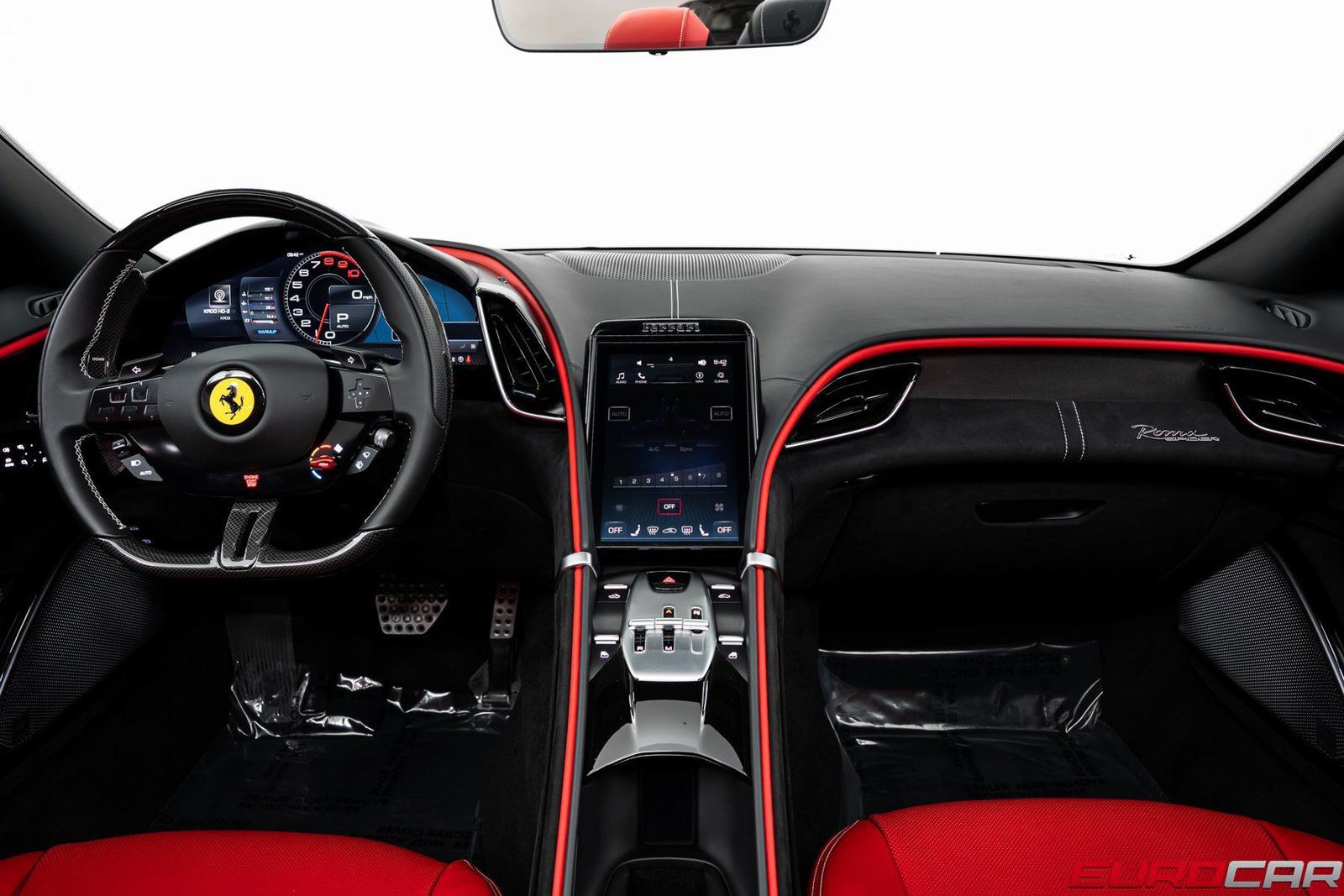 Used 2025 Ferrari Roma Spider RWD image 28