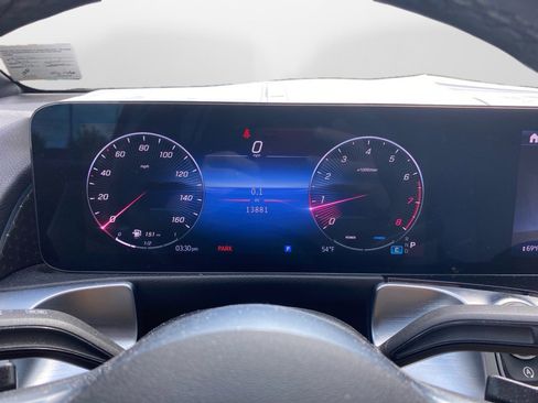 Certified 2025 Mercedes-Benz GLB 250 image 11