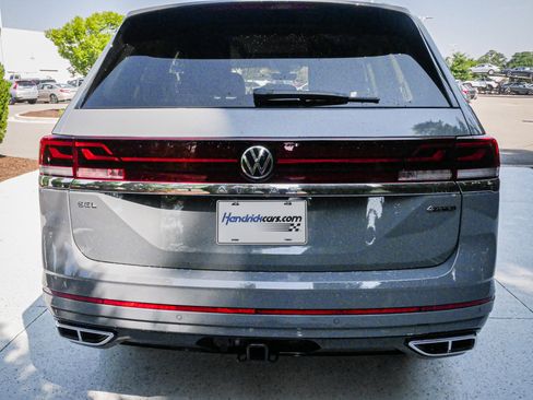 Used 2025 Volkswagen Atlas SEL Premium R-Line AWD/4WD image 10