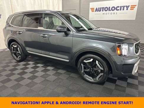 Used 2023 Kia Telluride S AWD/4WD image 1