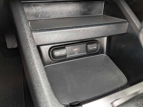 Certified 2023 Kia Forte LXS w/ LXS Technology Package image 27