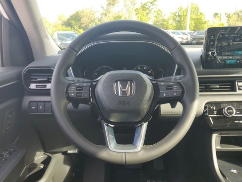 New 2025 Honda Pilot EX-L image 16