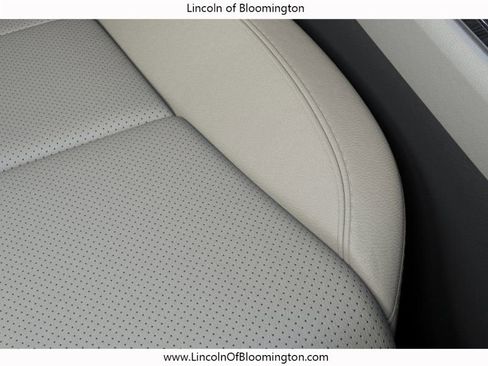 New 2026 Lincoln Aviator Reserve AWD/4WD image 19