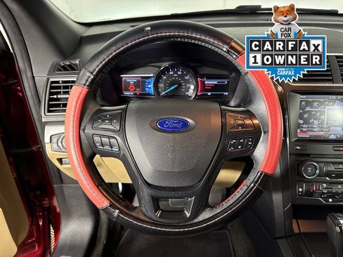 Used 2016 Ford Explorer XLT w/ Equipment Group 202A FWD image 17