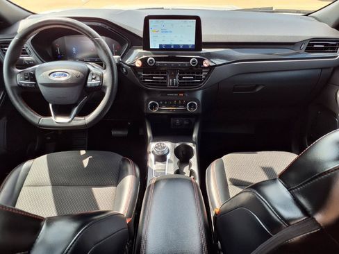 Used 2025 Ford Escape ST-Line FWD image 9