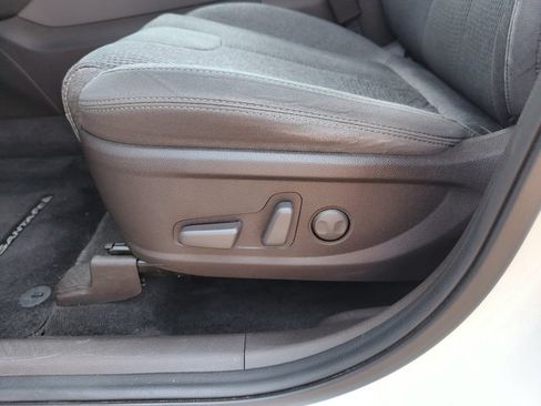 Used 2020 Hyundai Santa Fe SEL FWD image 13