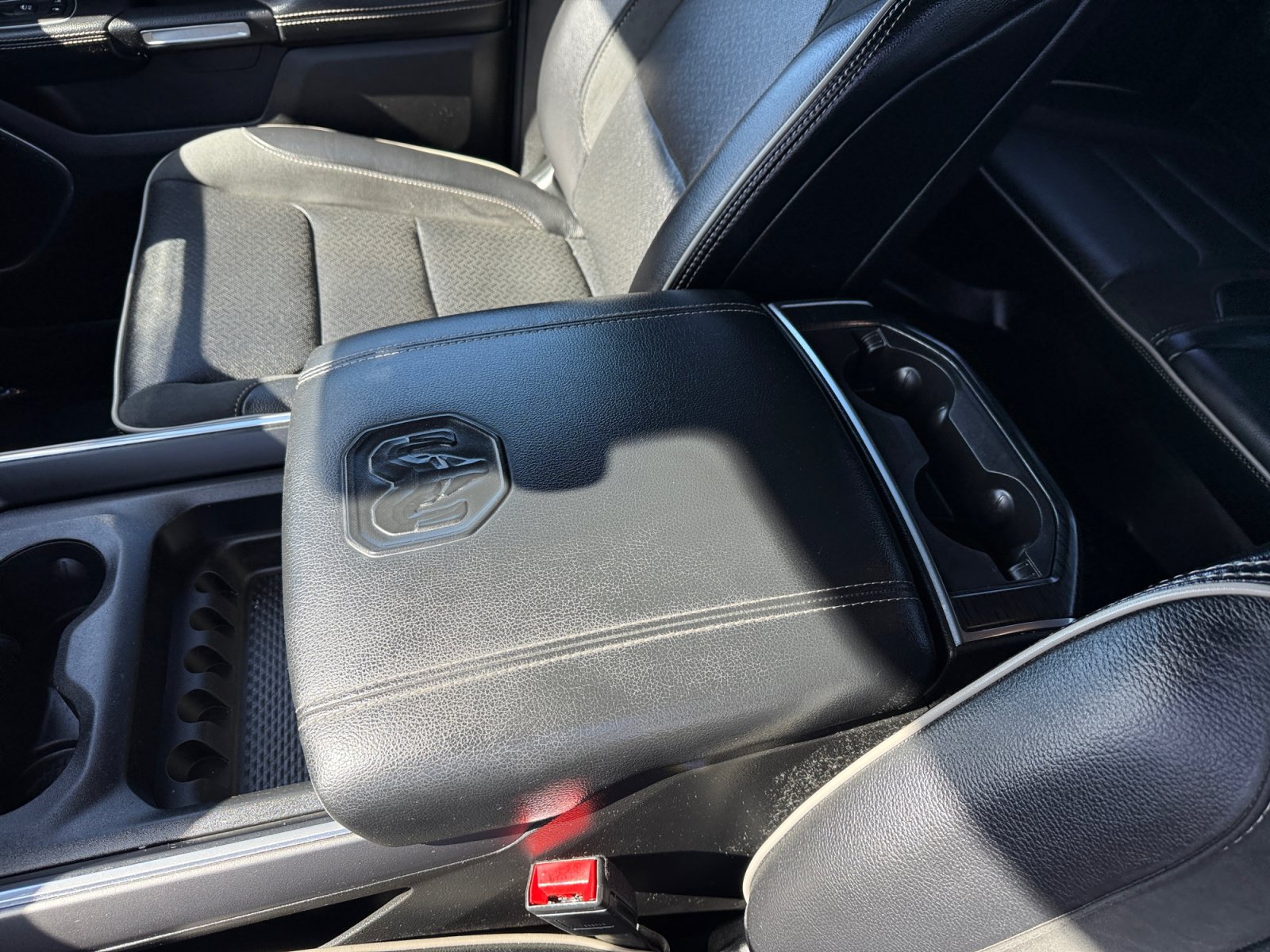 Used 2023 RAM 1500 Laramie AWD/4WD image 14