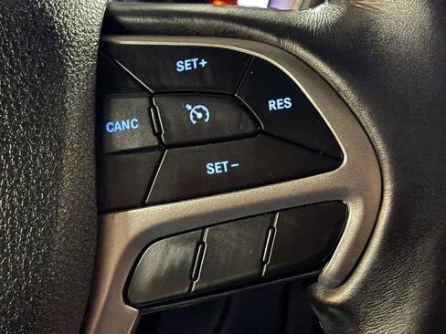 Used 2018 Jeep Grand Cherokee Limited AWD/4WD image 34