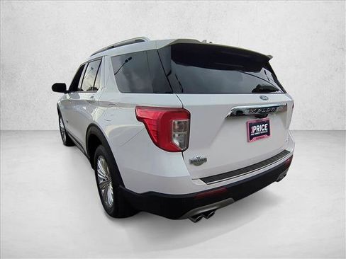 Used 2023 Ford Explorer King Ranch w/ Technology Package image 8