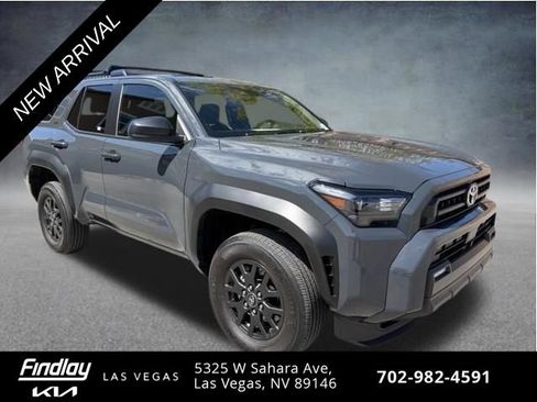 Used 2025 Toyota 4Runner SR5 AWD/4WD image 3